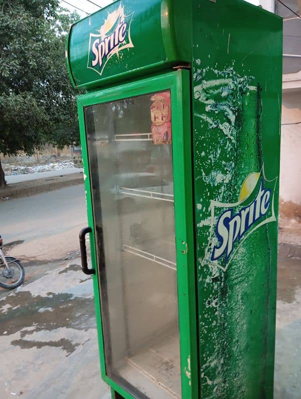 Sprite Chiller, Fridge 1