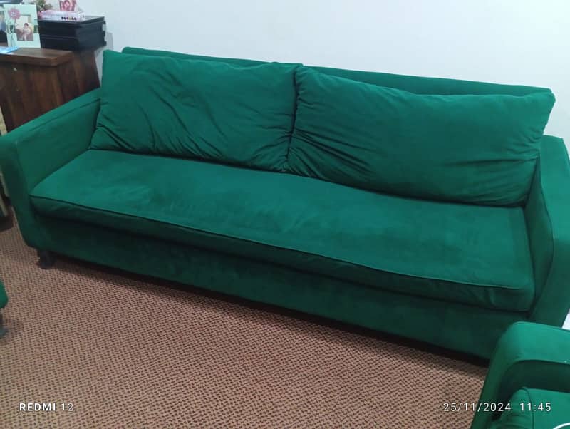 Sofa Set - (3+1+1) 0