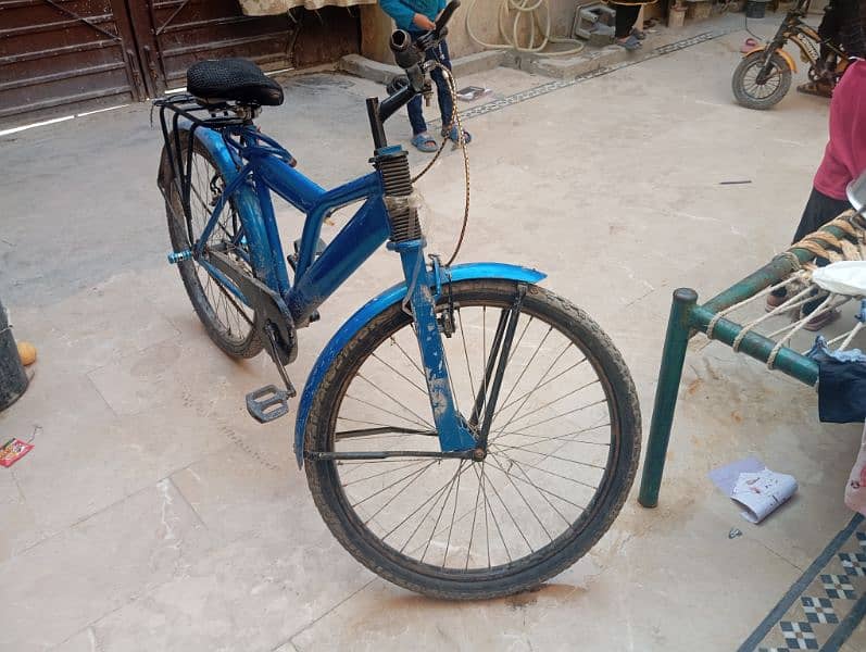 very best cycle in blue colour  only in 22000 4