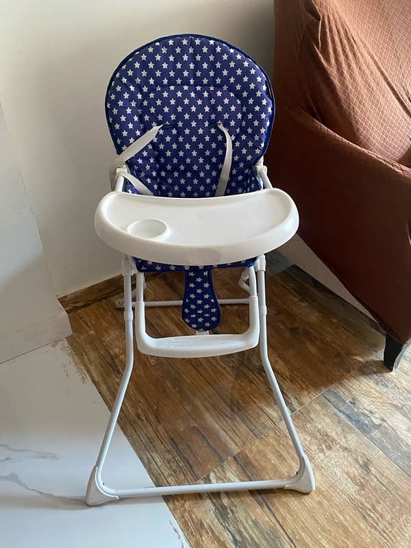 High chair 0