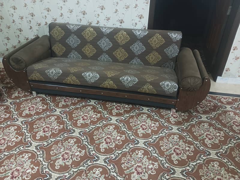 3 SEATER SOFA 0