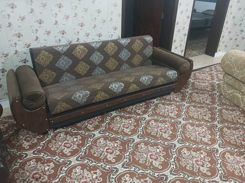 3 SEATER SOFA 4