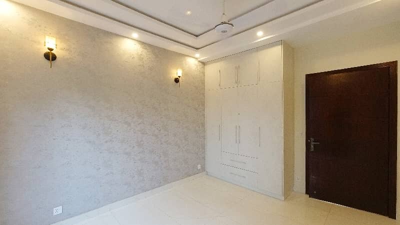 Get In Touch Now To Buy A Corner 10 Marla House In Lahore 11