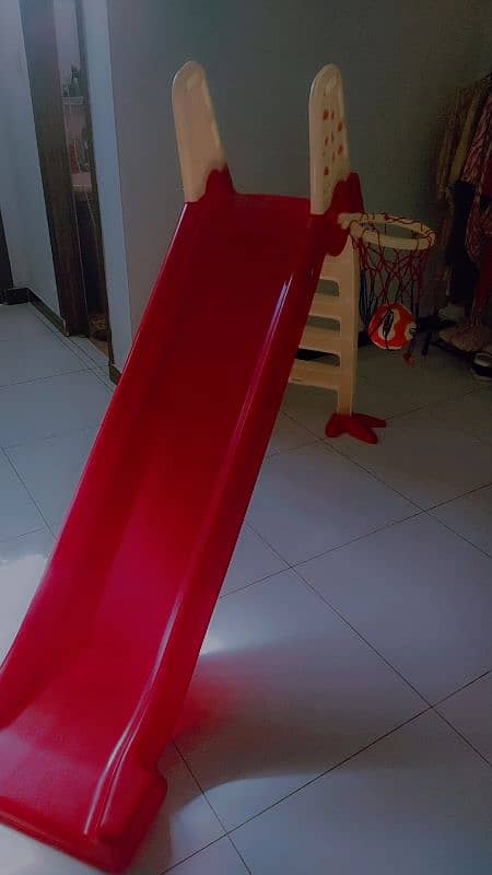 slide with basket ball 0