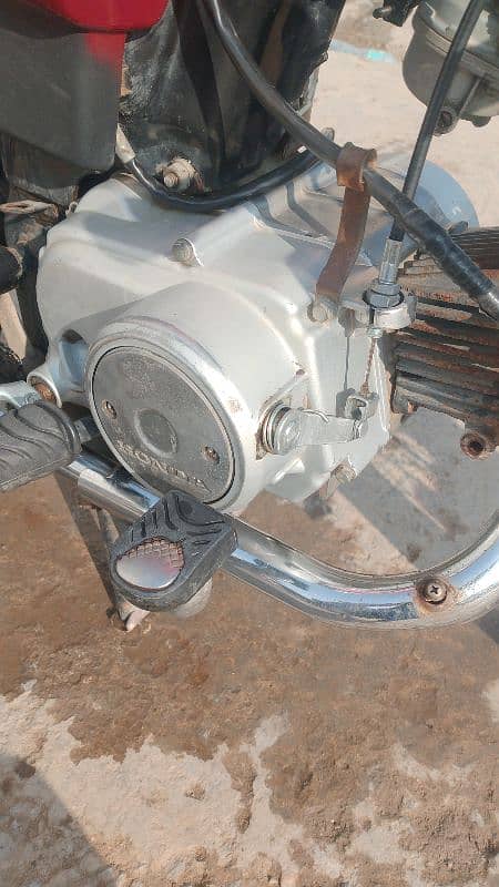 bike saf Condition mn ha engine no repair tyre new battery new 3