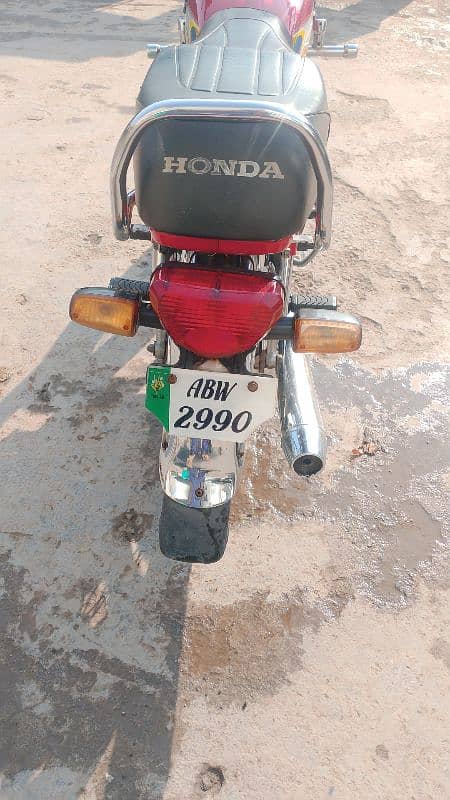 bike saf Condition mn ha engine no repair tyre new battery new 5