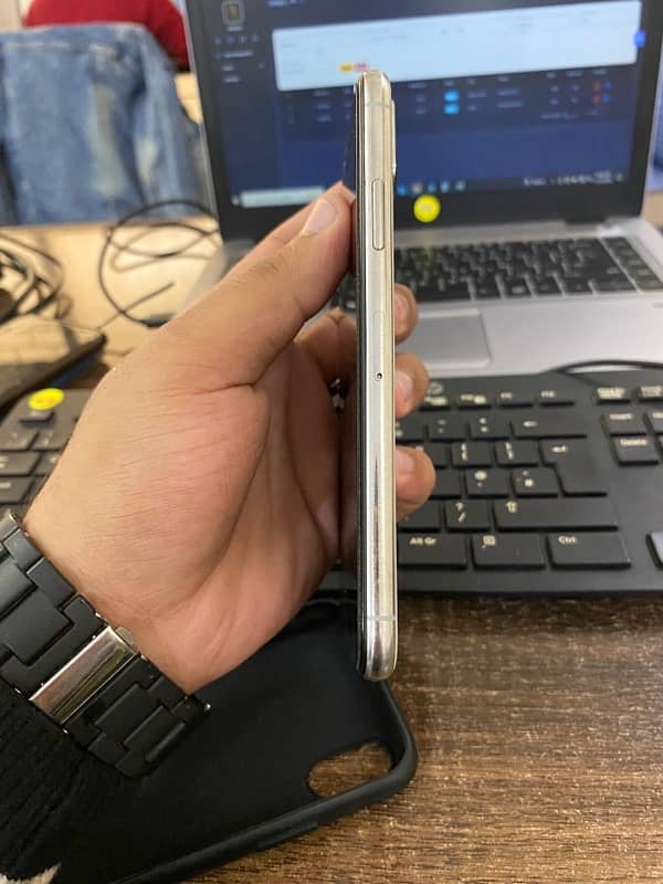 iPhone X Pta Approved 256 GB Urgent Sale 6