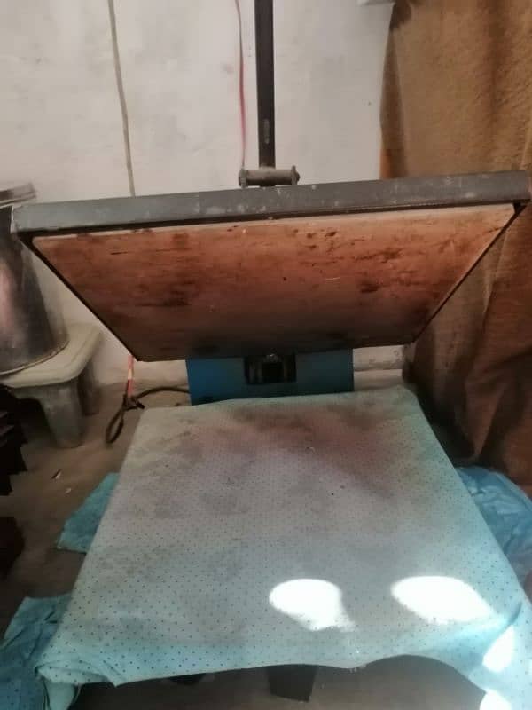 Hit press machine 1