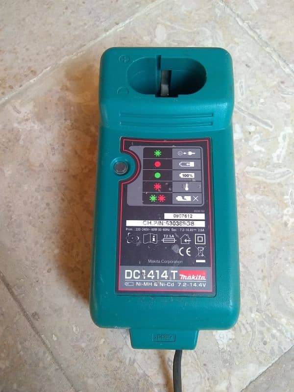 drill 12 volt with battery other cutting saw 0