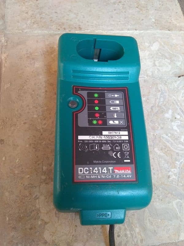 drill 12 volt with battery other cutting saw 8