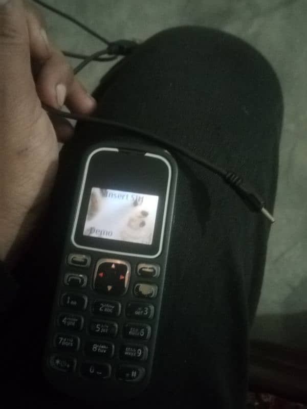 nokia janian 1280 with charging cable. 03122972172 . 1