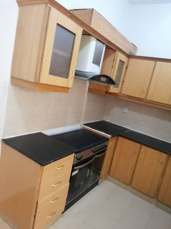 10 Marla 3 Bedroom House Available For Sale In Sector E, Askari 10, Lahore Cantt 17