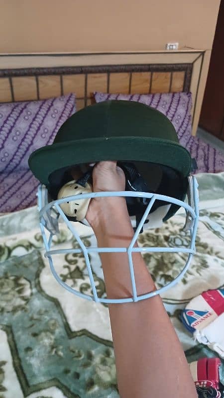 Cricket helmet. 0