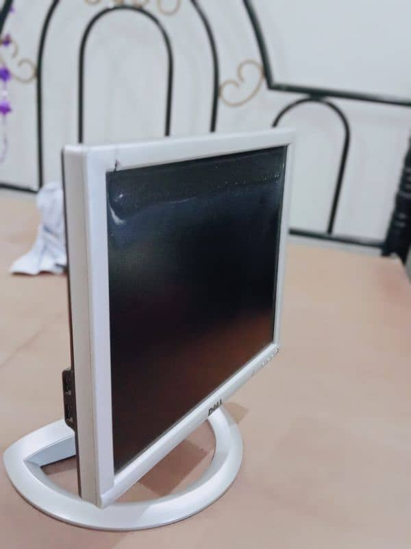 Dell lcd monitor+ TV 2