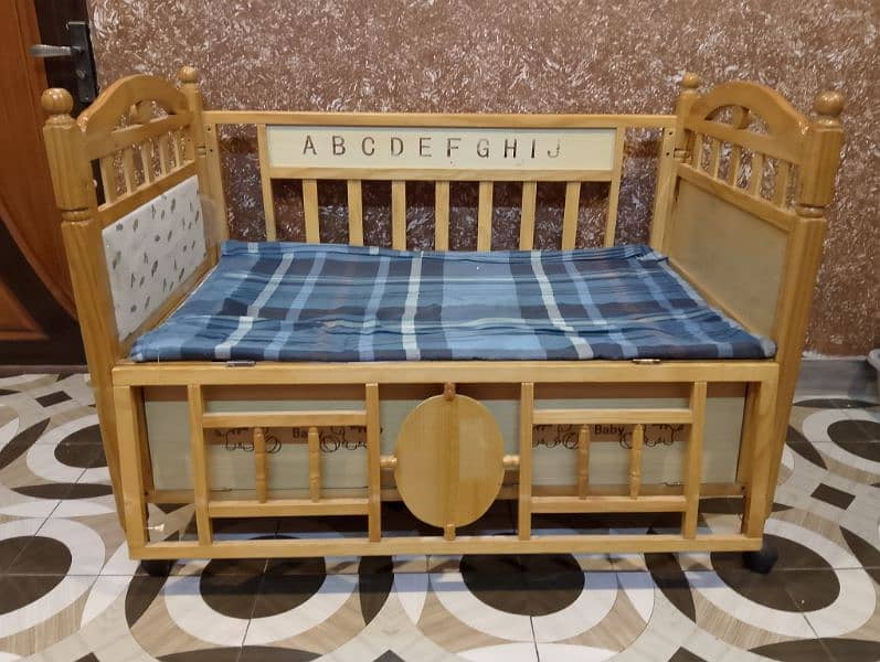 baby cot 2