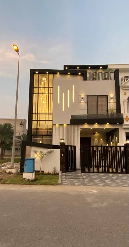 5 MARLA BRAND NEW HOUSE AVAILABLE FOR SALE (AT REASONABLE PRICE) IN CITI HOUSING GUJRANWALA 0