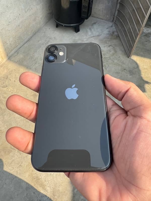 iphone 11 64gb jv black with box and cable orignal 4