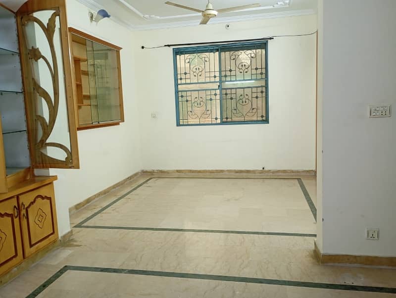 5 Marla Upper Portion For Rent In J2 Block Johar Town 0