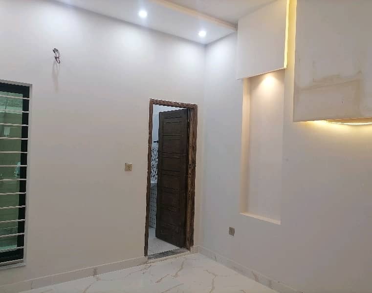 5 Marla House For Rent In Beautiful Johar Town Phase 2 - Block J 6