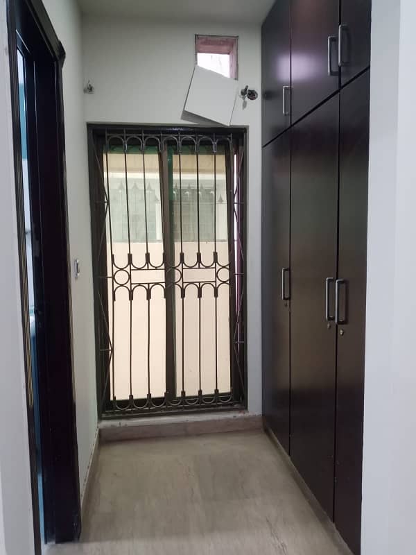 10 MARLA HOUSE FOR RENT IN DHA RAHBAR 11 PHASE 1. GASS AVAILABLE 13