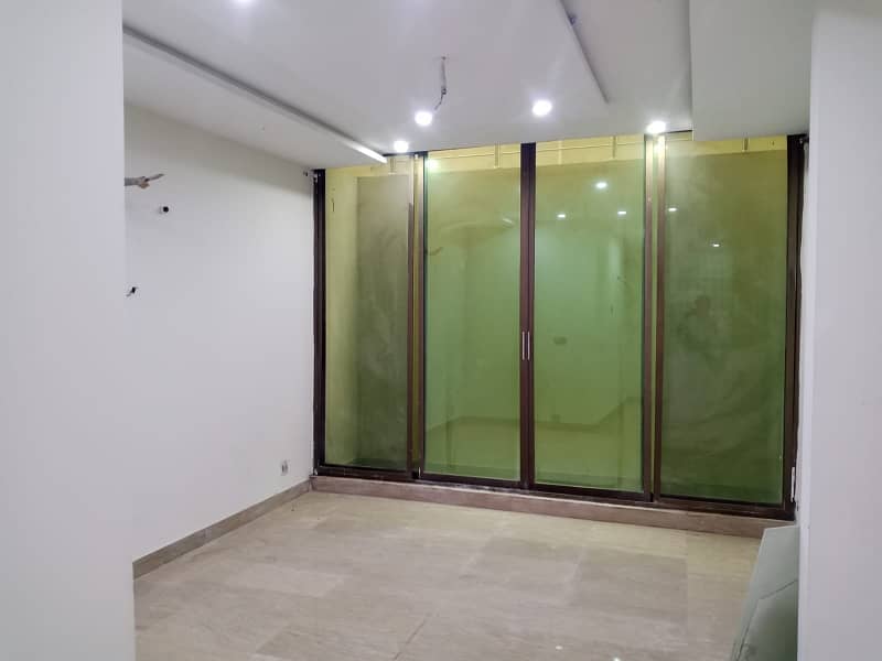 10 MARLA HOUSE FOR RENT IN DHA RAHBAR 11 PHASE 1. GASS AVAILABLE 27