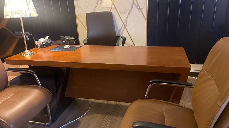 slightly used office executive table 1