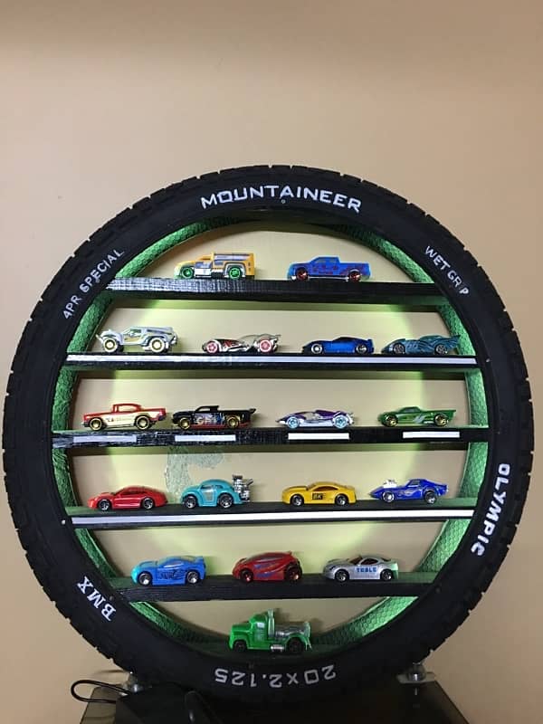 Hot Wheels Car Tyre Display 1