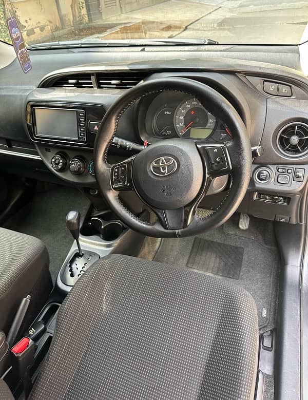 Toyota Vitz 2018 6