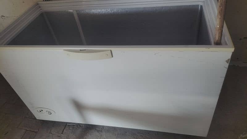 D freezer for sale 2