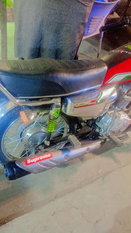 Honda 125 self start good condition 10 by 10 1