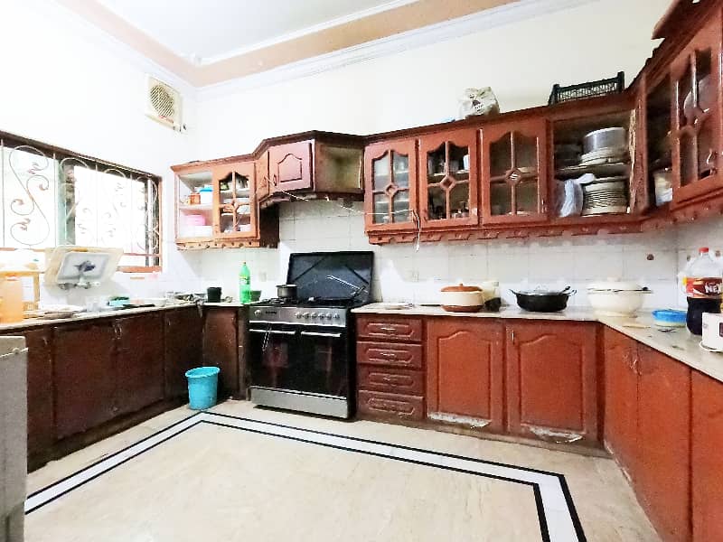 A Great Choice For A Prime Location 12 Marla House Available In Johar Town Phase 1 - Block G1 11