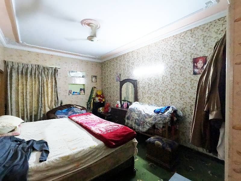 A Great Choice For A Prime Location 12 Marla House Available In Johar Town Phase 1 - Block G1 21