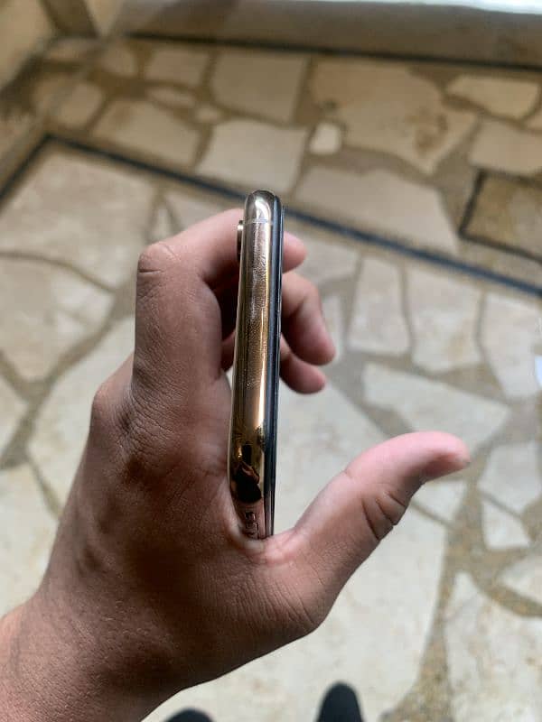 Iphone XS 5