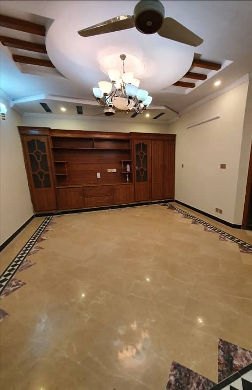 14 Marlas Open BASEMENT With Separate Meters Boring & Car Parking G-13 0