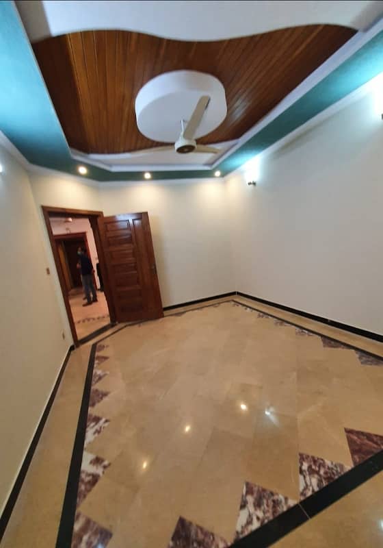 14 Marlas Open BASEMENT With Separate Meters Boring & Car Parking G-13 5