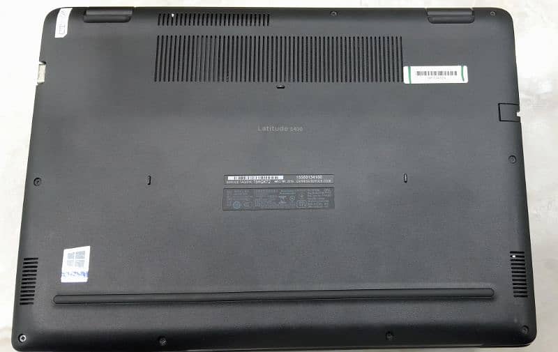 Dell Latitude 3400 5