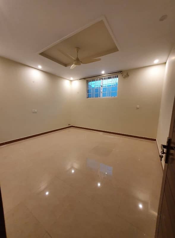 14 Marlas Open BASEMENT With Parking & Sep Meters G-13/3 14