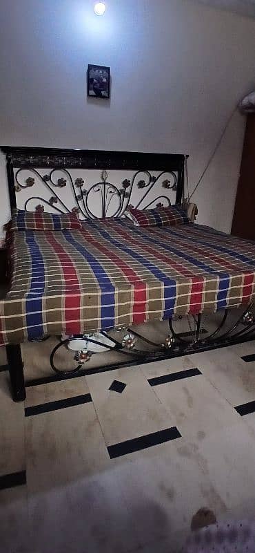 iron rod bed with mirror 0