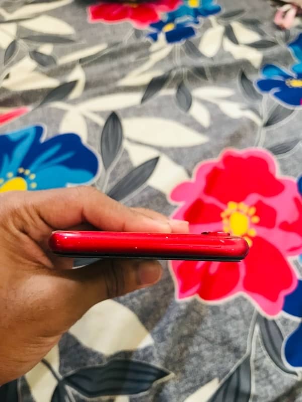 IPhone ‘XR’ Factory Unlock NOn PTA 5