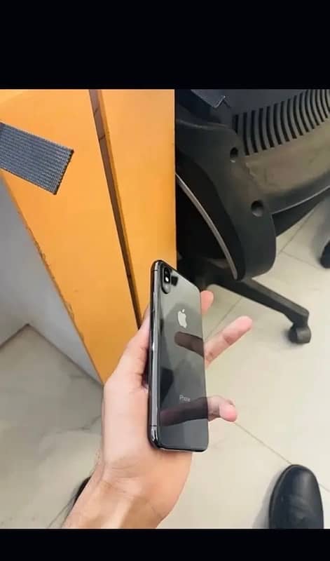 IPHONE X 64gb EXCHANGE POSSIBLE 1