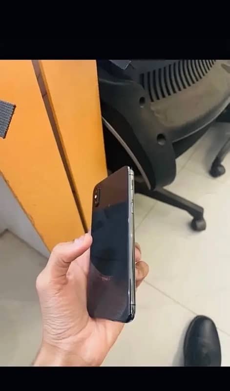 IPHONE X 64gb EXCHANGE POSSIBLE 2