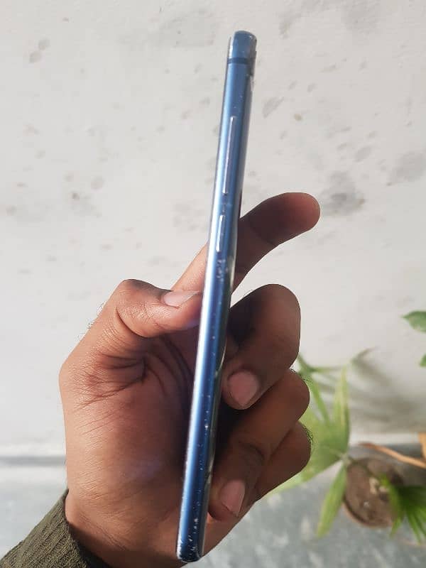 Huawei Honor 9 4/64 5