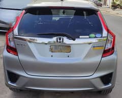 Honda Fit Hybrid 2013 Original Condition & Zero Touchup  03222540042