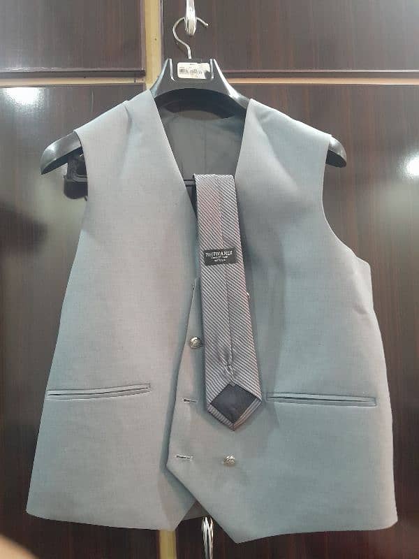 brand new pent coat gray colour 38 size 3 piece 1