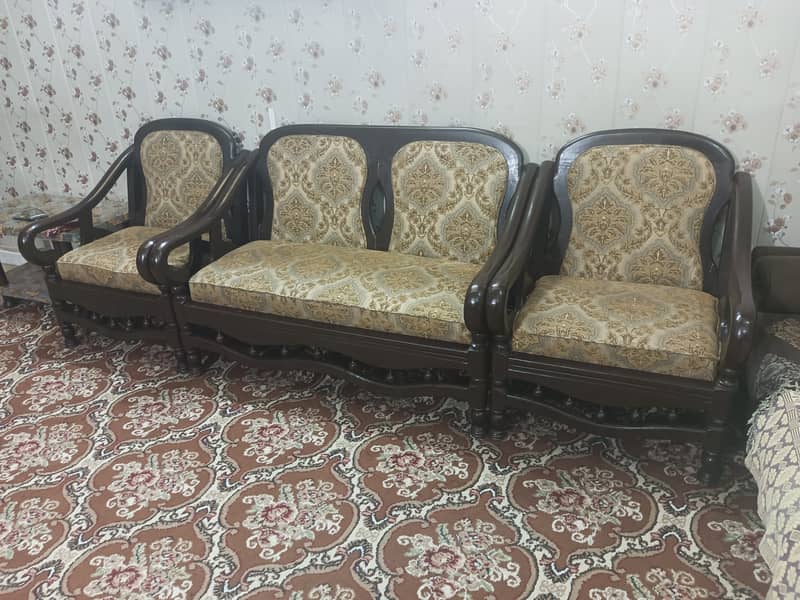 4 SEATER SOFA SET Wooden Frame 0