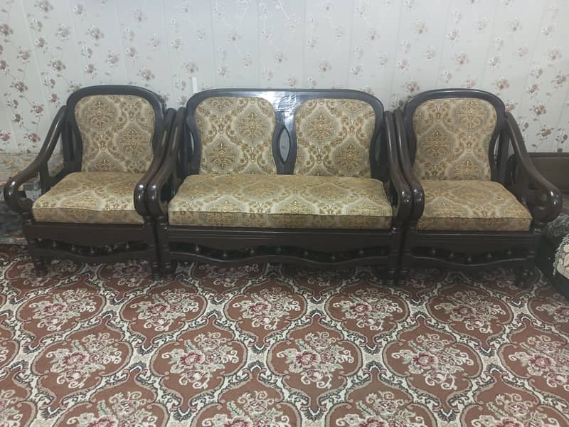 4 SEATER SOFA SET Wooden Frame 2