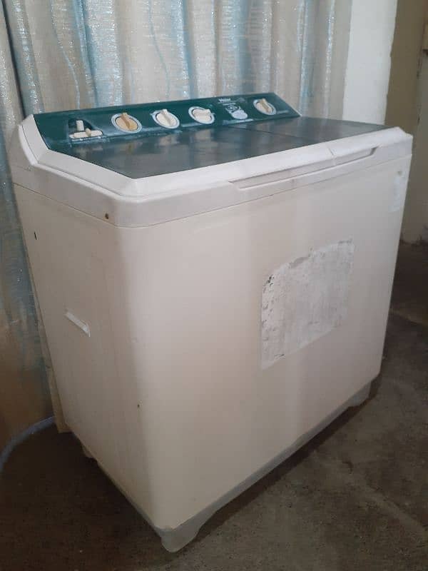 Haier washing machine and dryer (HWM 120-BS) 1