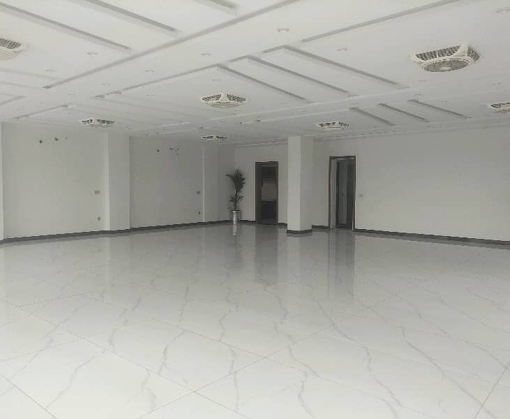 Building For Sale In Beautiful Johar Town 3