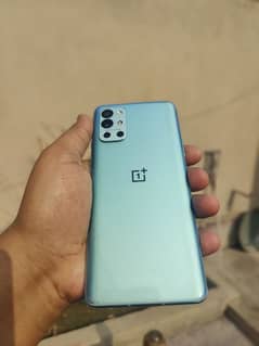 One plus 9r 12/256 contact 03154219441