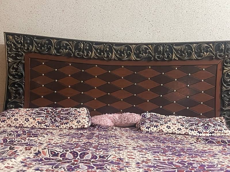 bed in good condition 2